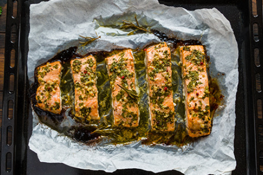 Baked Salmon with Herbs and Lemon