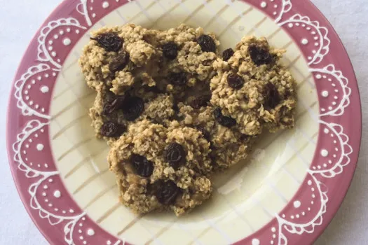 Banana Oatmeal Raisin Cookies