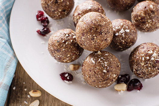 Cinnamon Raisin Almond Balls