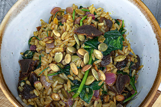 Curried Brown Rice with Pumpkin Seeds, Apricots and Spinach
