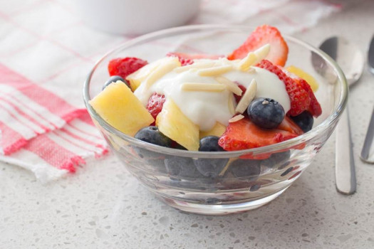 Fruit Salad with Yogurt