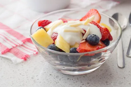 Fruit Salad with Yogurt