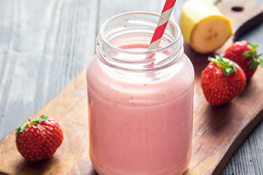 Strawberry and Banana Fruit Smoothie