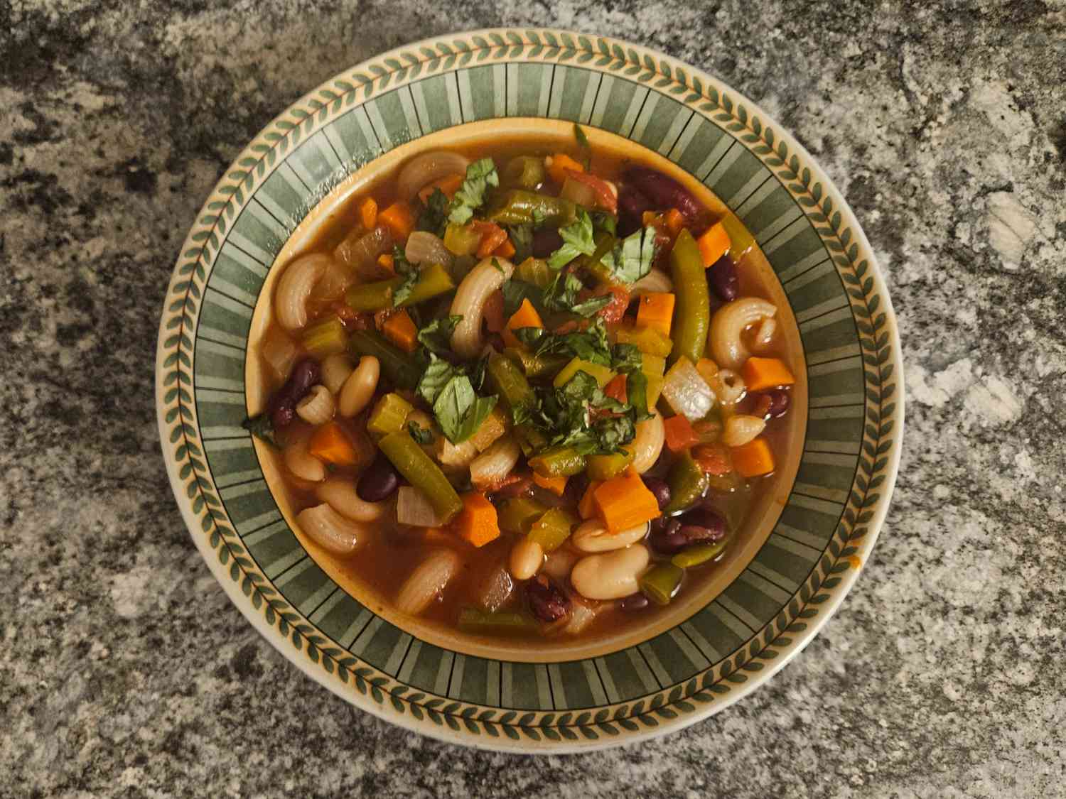 Hearty Vegetarian Minestrone