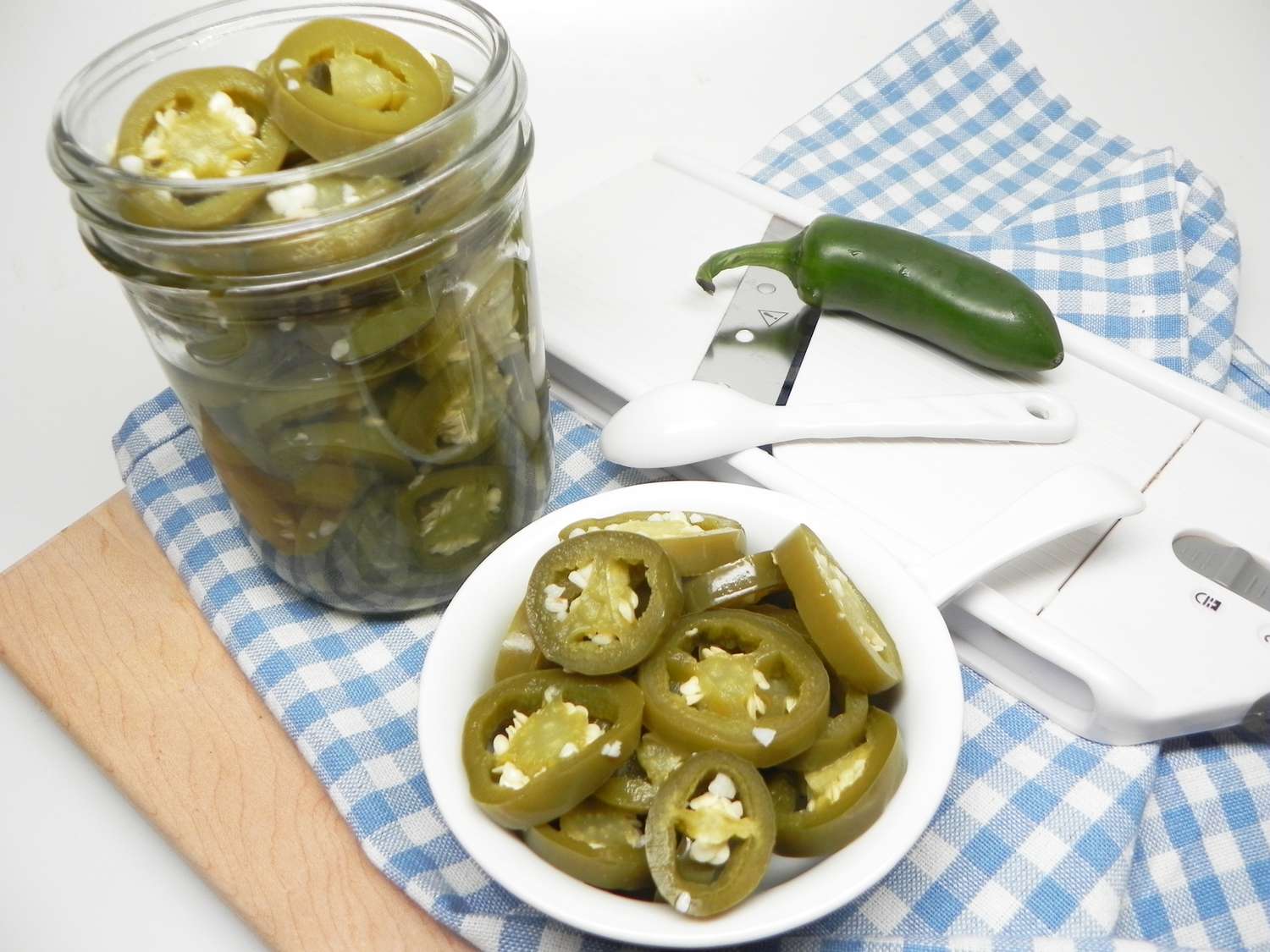 Instant Pot Pickled Jalapeño Rings