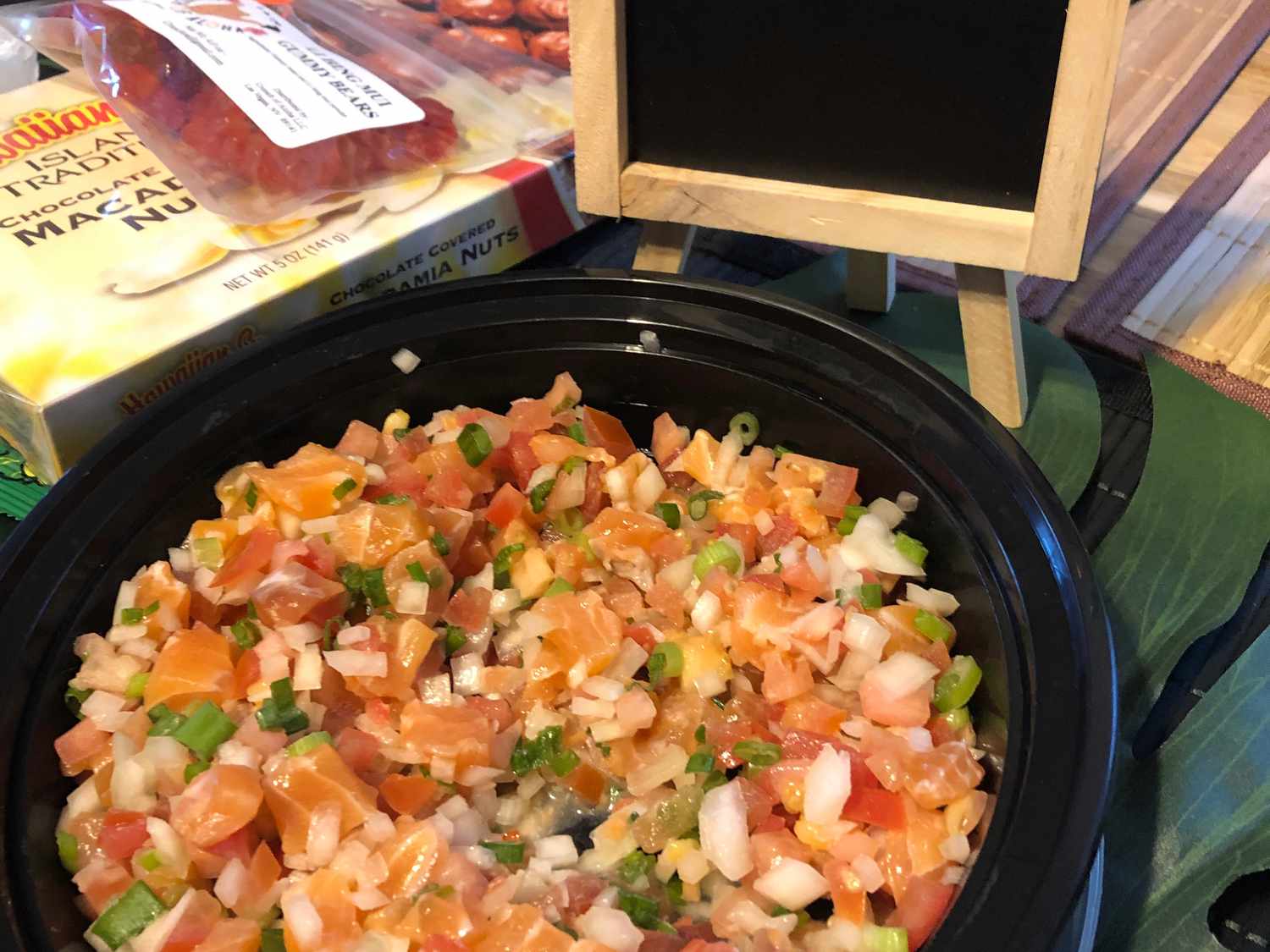 Lomi Lomi Salmon