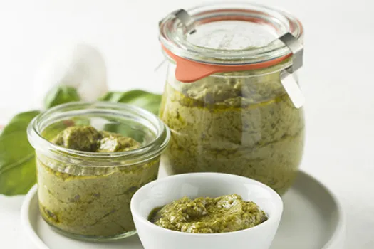 Parsley, Almond, and Lemon Pesto