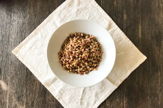 Quick and Healthy Black-Eyed Peas