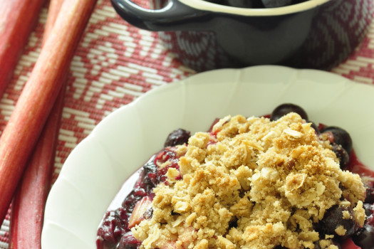 Rhubarb Blueberry Crisp