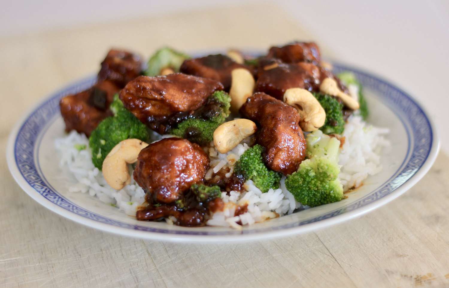 Slow-Cooked Cashew Chicken