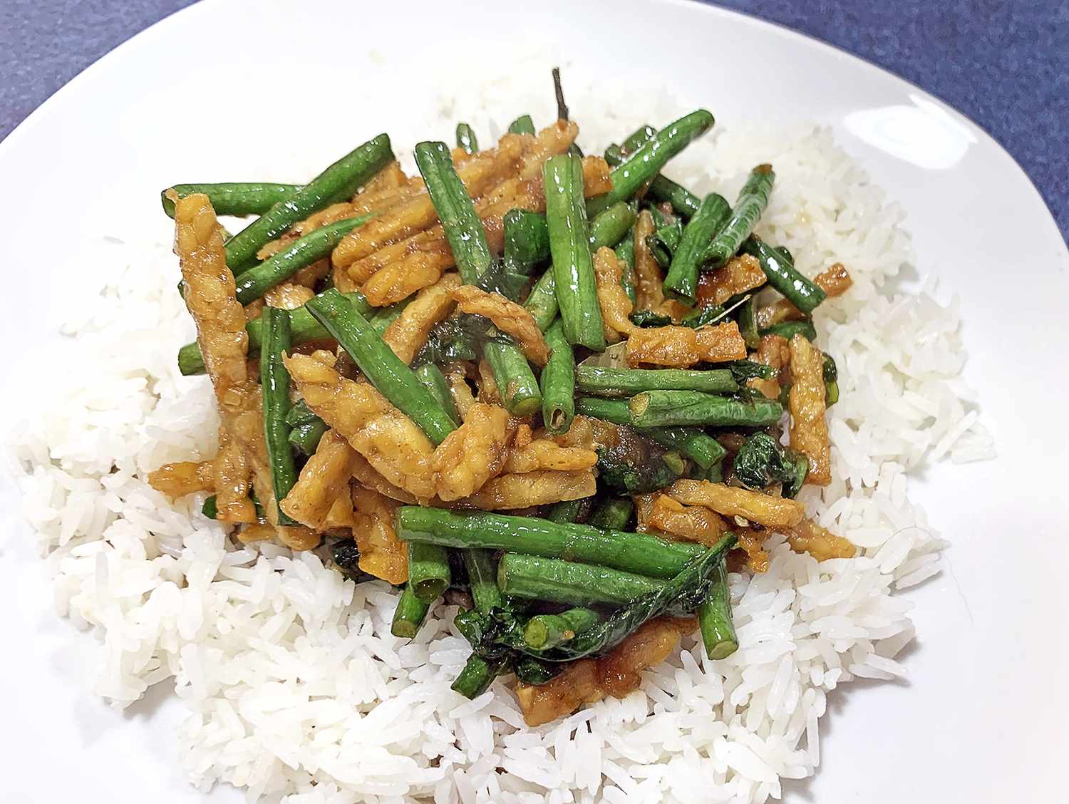 Sweet and Spicy Tempeh with Long Beans