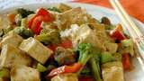 Tofu and Veggies in Peanut Sauce