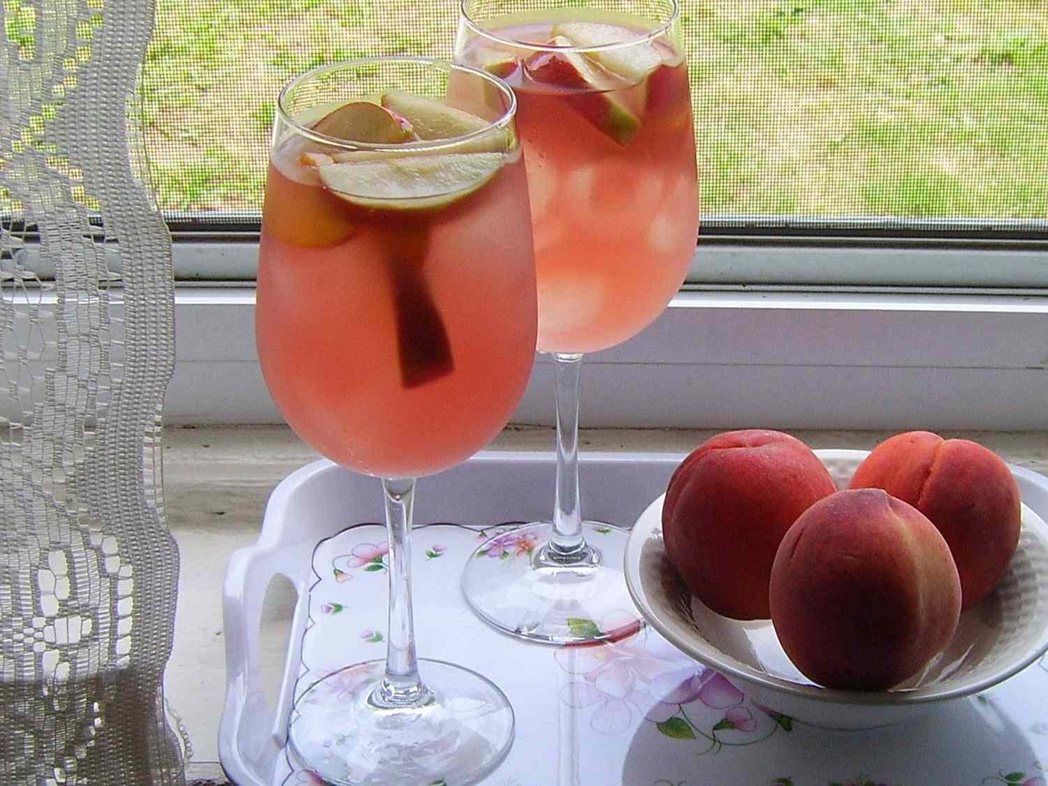 White Peach Sangria