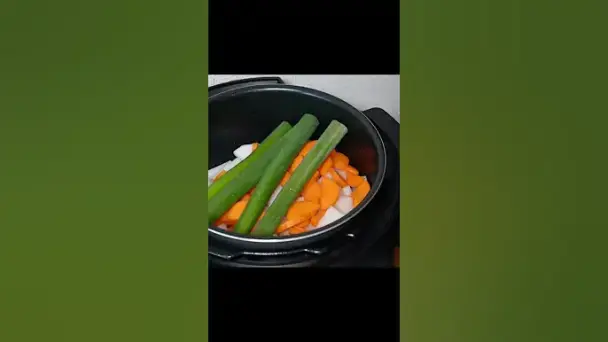 電気圧力鍋で作るもつ煮込み