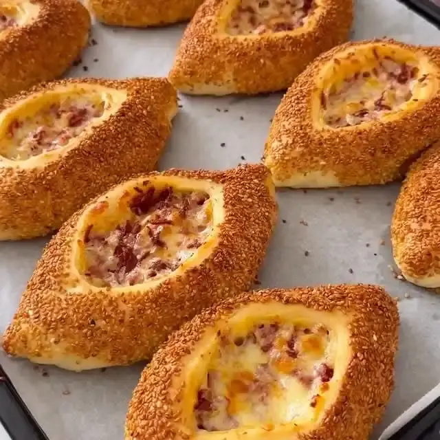 カシャールチーズとスジュクのシミットポアチャ