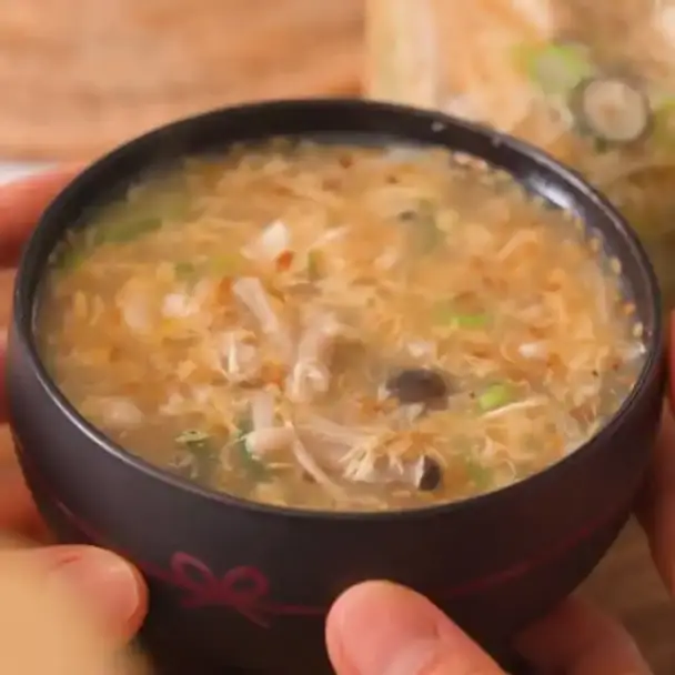 シーフードと卵のふんわりとろみスープ