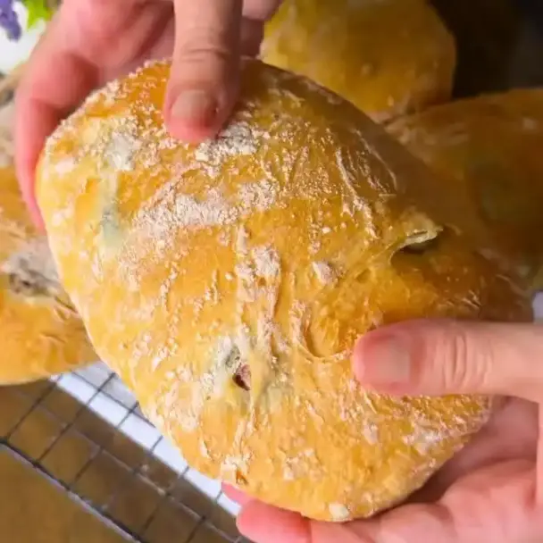 こねないオリーブパン