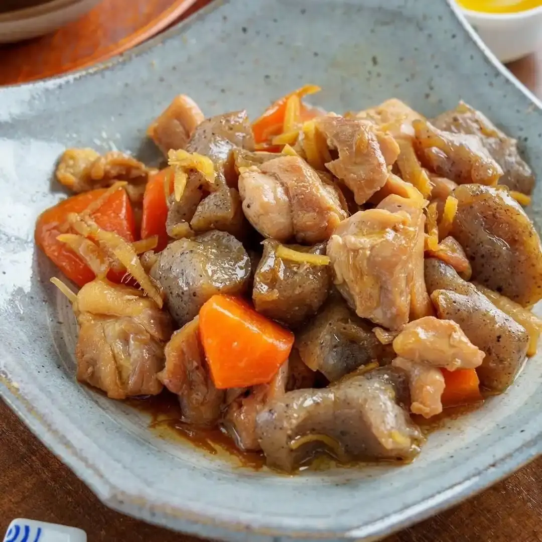 鶏肉人参こんにゃくの照り煮