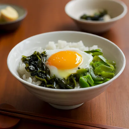 Arroz com mekabu, natto e ovo
