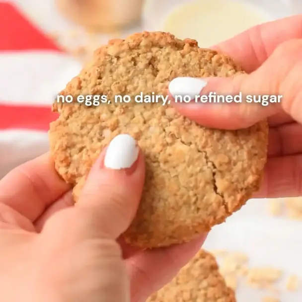 卵・乳製品・精製糖不使用のクリスピーオートミールクッキー