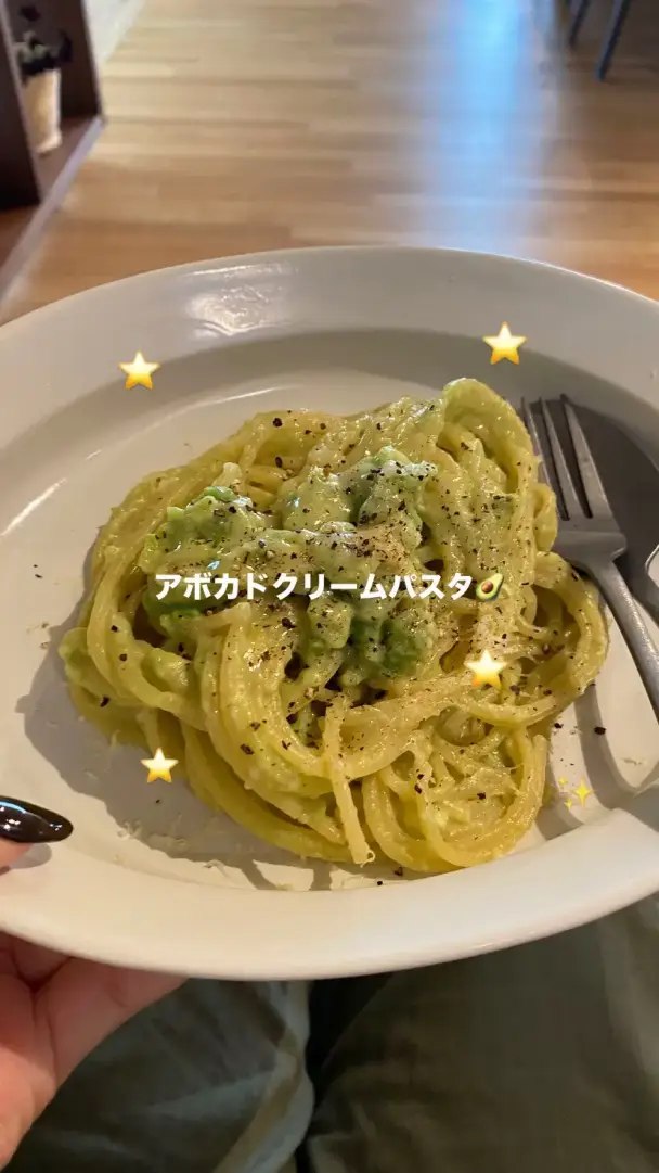 アボカドクリームパスタ