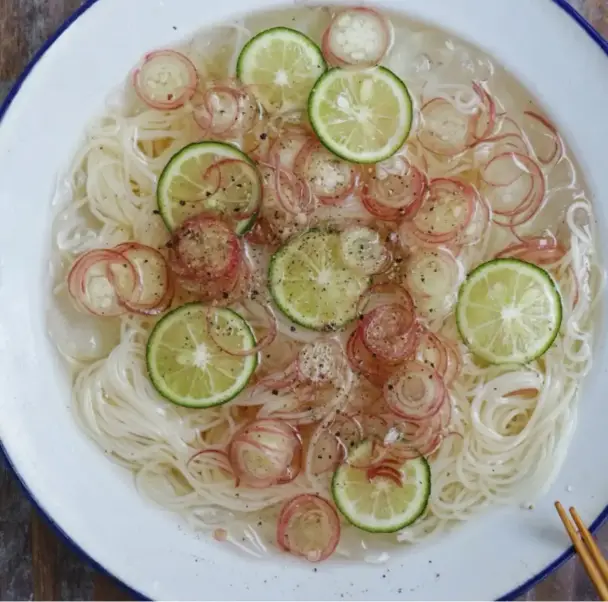すだちと茗荷のナンプラーそうめん