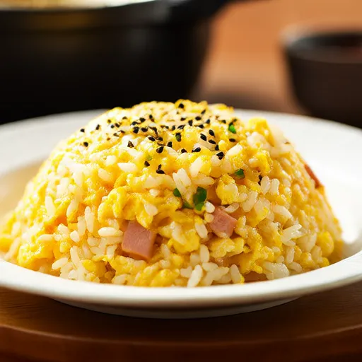 Arroz Frito com Spam, Ovo e Maionese