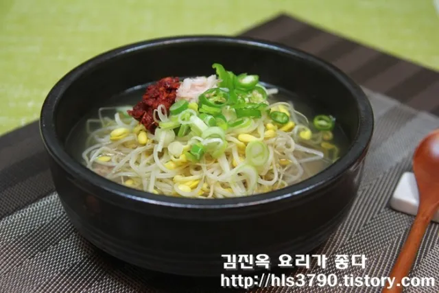 Bean Sprout Rice Soup